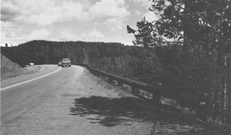 Old Faithful to West Thumb Road