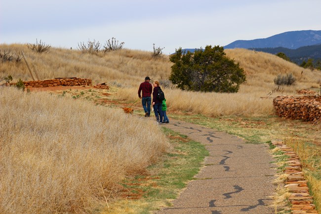 Hikers on the Ancestral Sites Trail Hikers on the Ancestral Sites Trail