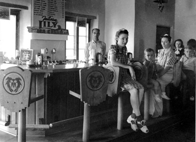 Historic image of the Painted Desert Inn soda fountain