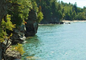 Shoreline along Grand Island. Photo from visitmunising.com website