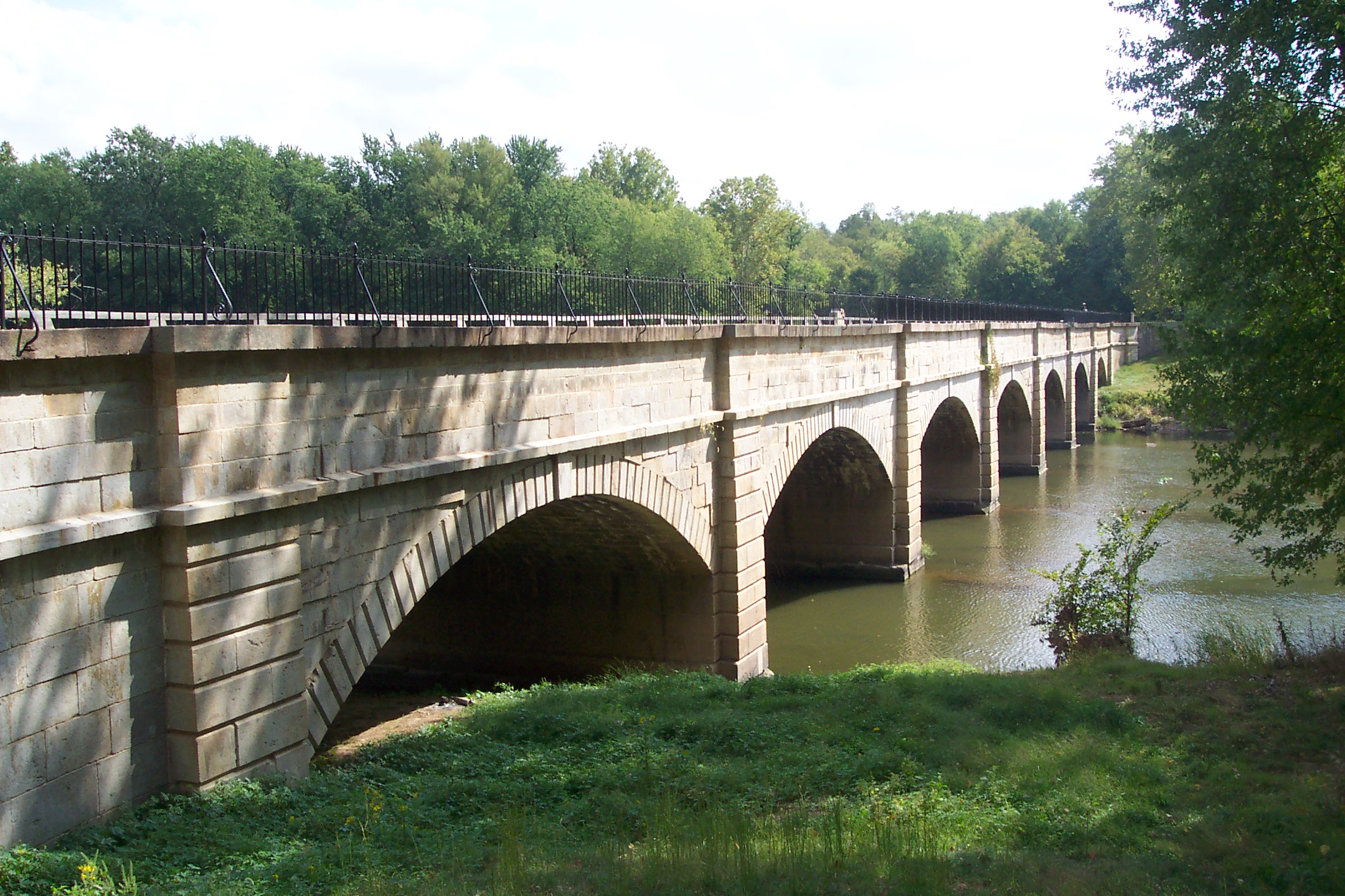 The Aqueduct of the Arches Historical Marker