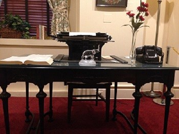 The Council House Mary Mcleod Bethune National Bethunes Work Desk