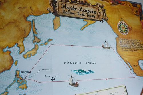 An old-fashion-style map of the northern Pacific Ocean showing a generic trade route for Manila galleons.