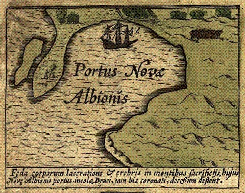 A small inset map on yellowed paper of a bay labeled Portus Nova Albionis. The bay is surrounded to the top left, top, and right by land. A sailing ship is drawn in the upper part of the bay.