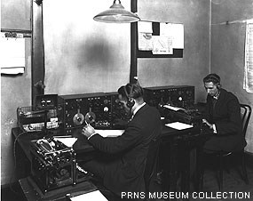 Ship-to-shore Morse operators at the Marshall RCA station in 1923. PRNS Museum Collection.