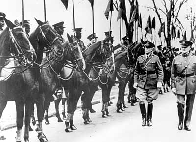 Gen. John Pershing reviews the troops in 1932