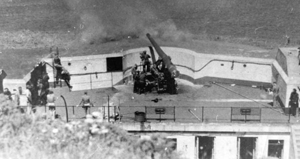 Test-firing at Battery Crosby