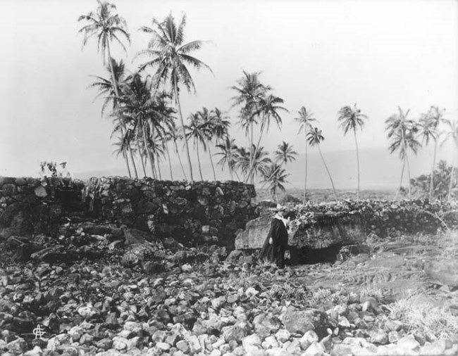 ‘Āle‘ale‘a Heiau in the early 1900's