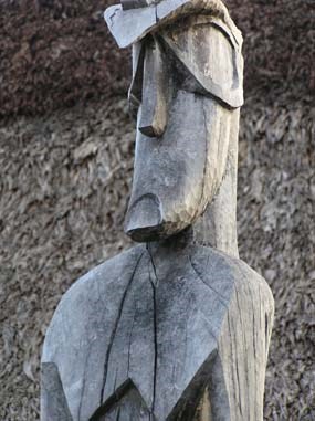 Ki'i protecting the Hale o Keawe Ki'i protecting the Hale o Keawe