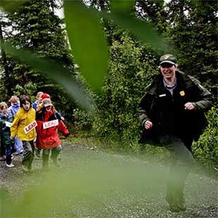 Murie Science and Learning Center Discovery Camp. NPS Photo.