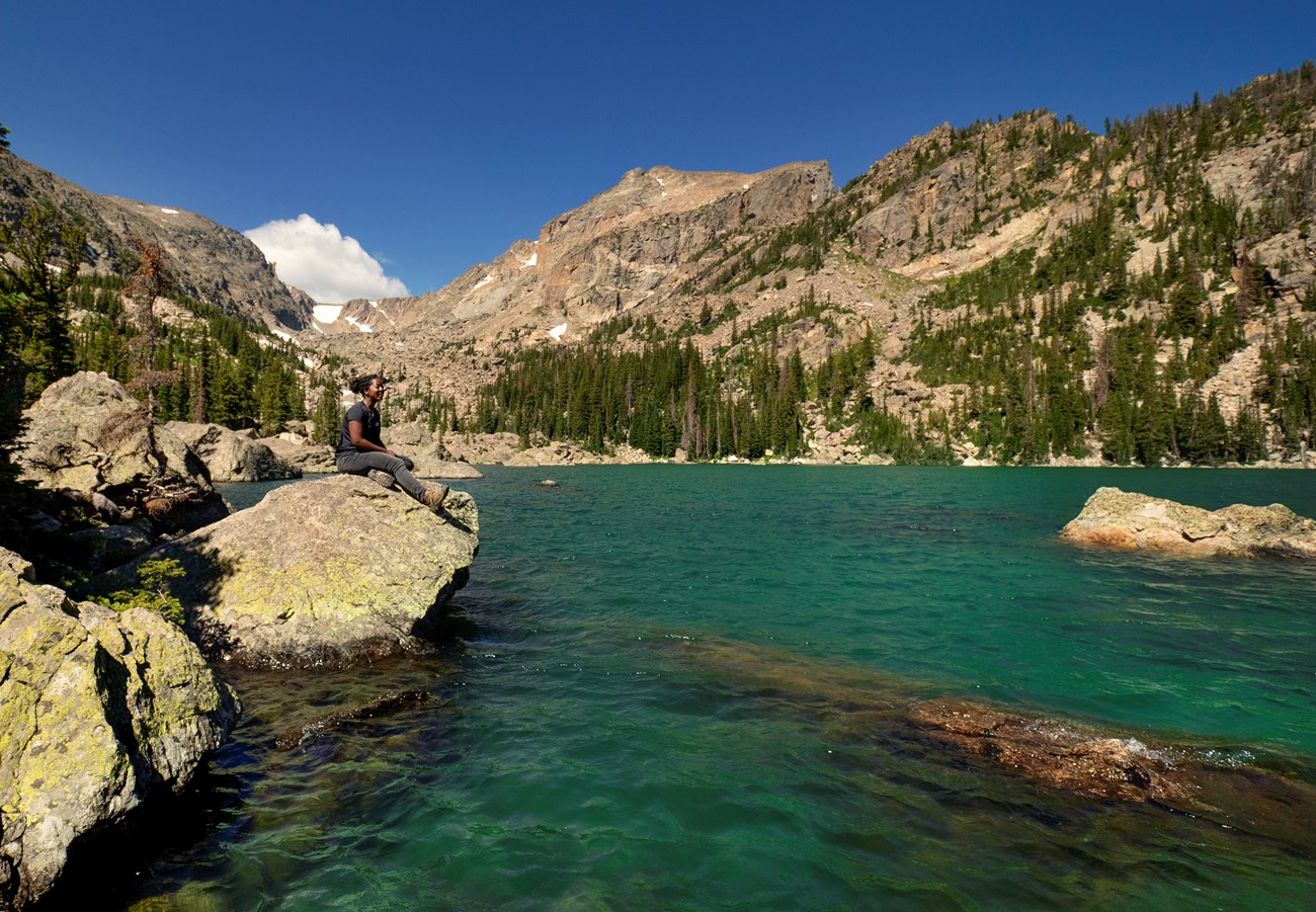 Lake Haiyaha Trail_Kim Grossman