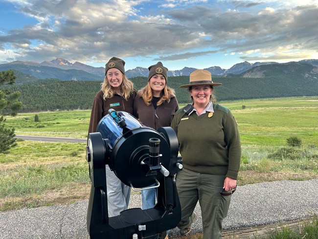 Ranger and volunteers at a Night Sky Program