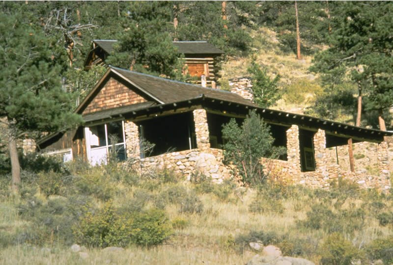 a photo of the William Allen White cabin