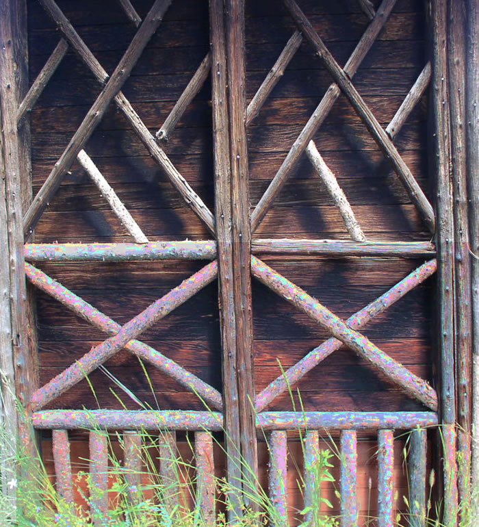 a photo of the ornamental sticks on the McGraw Ranch privy