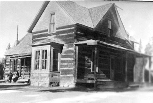 an historic photo of Henry Schnoor's cabom