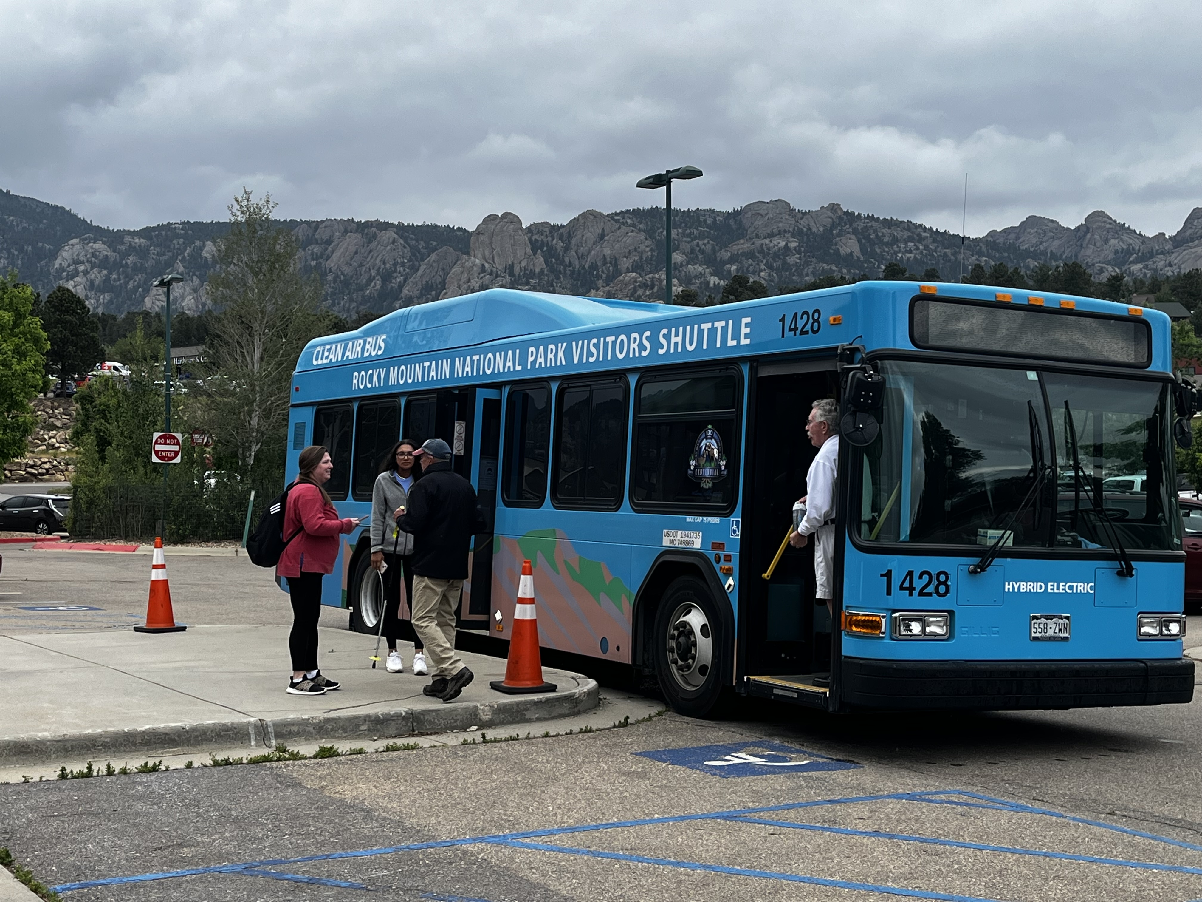 RMNP Hiker Shuttle picks up visitors at Estes Park Visitor Center