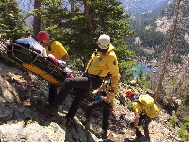 Rescue of injured man above Lake Haiyaha