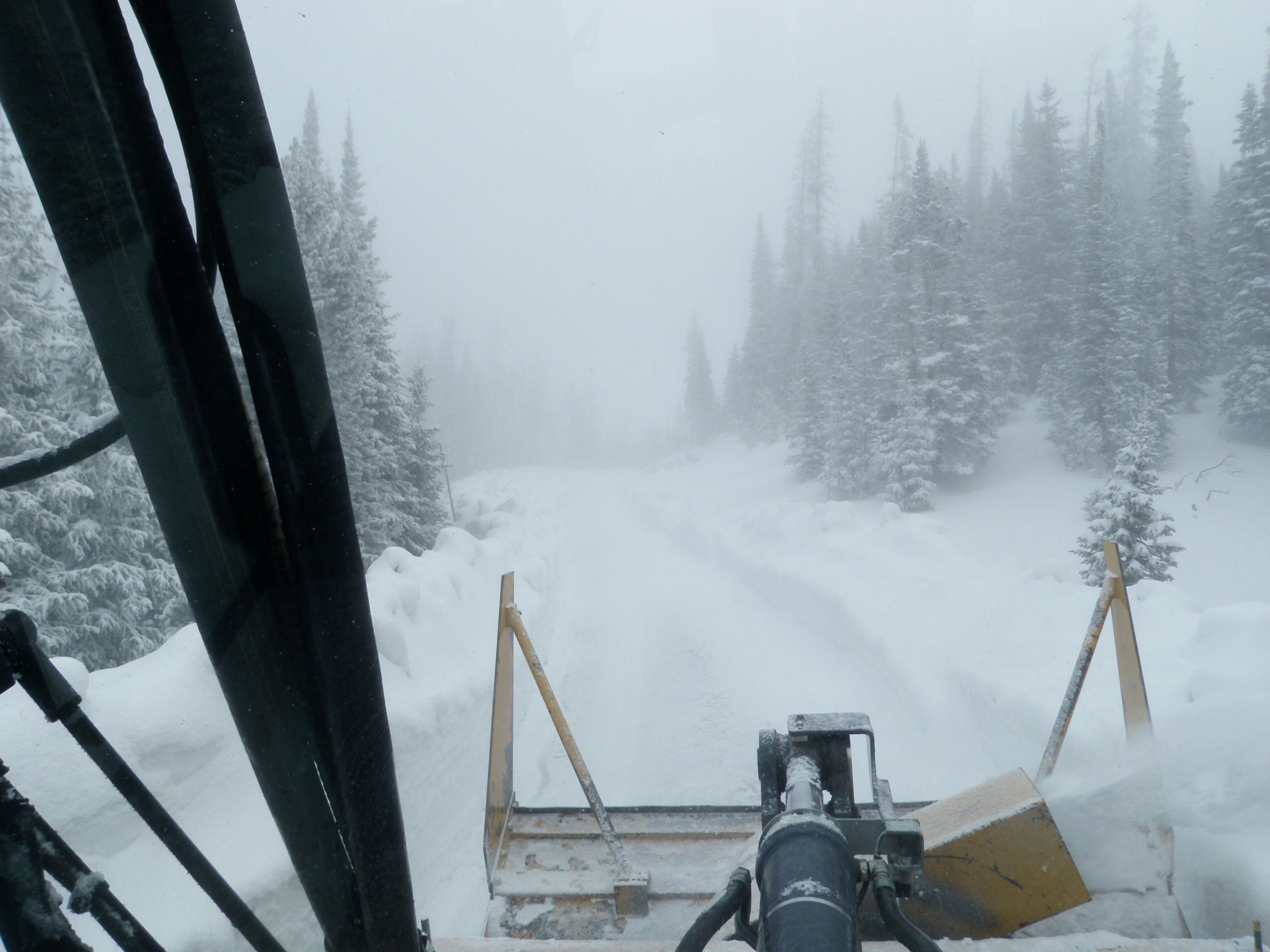 Trail Ridge Road conditions deteriorate on May 20, 2019