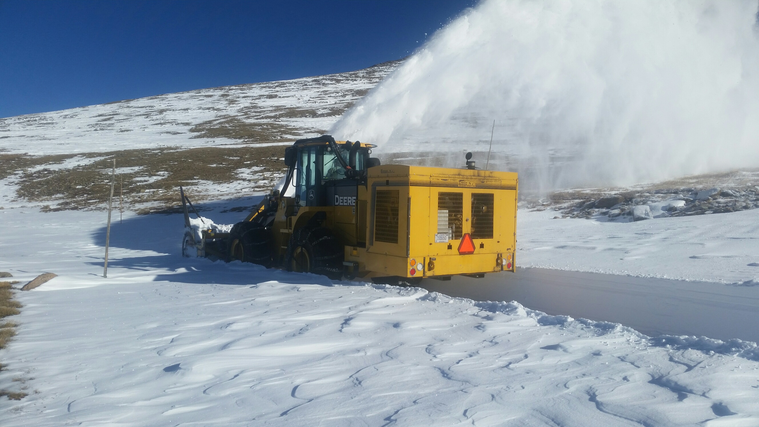 Snowplow operations October 4, 2017 Trail Ridge Road