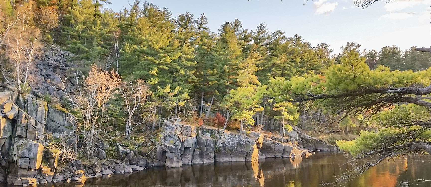 A picture of the St. Croix Dalles at sunset.