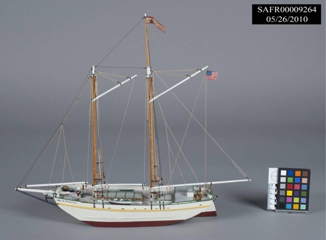 Model of the scow schooner James McKenna (SAFR 9264)
