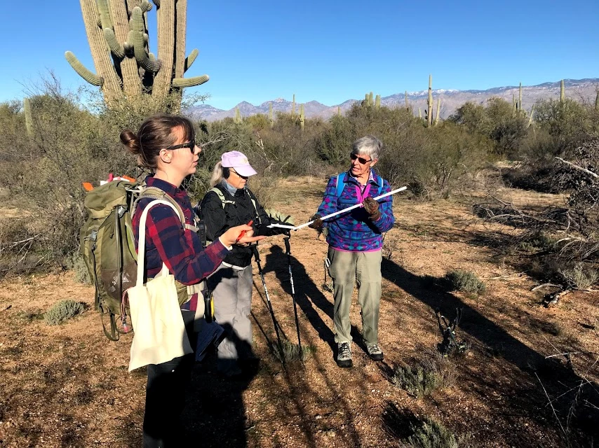Hiking club Three women on the plot talking