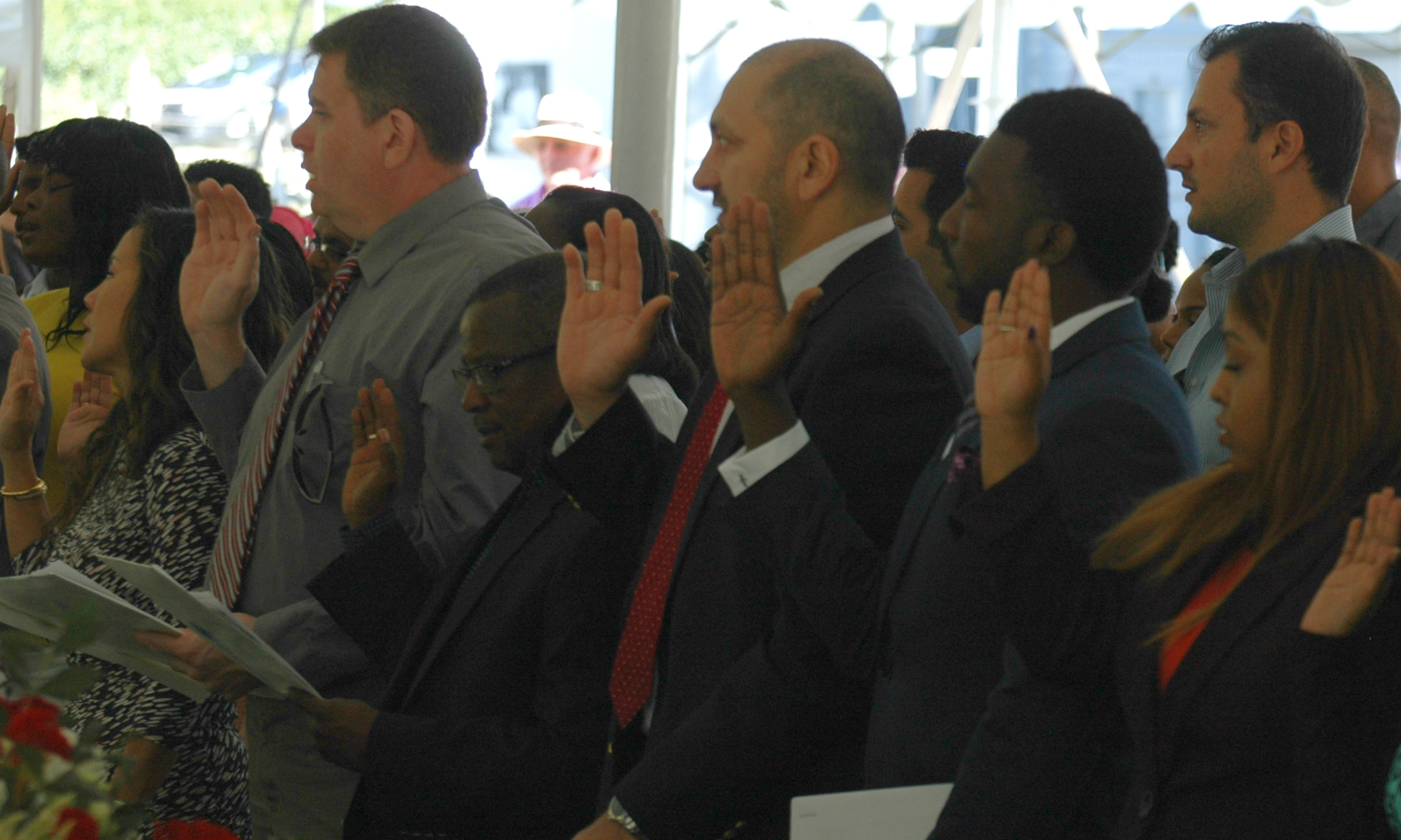 People from around the world taking the oath of citizenship. NPS/Clayton Hanson