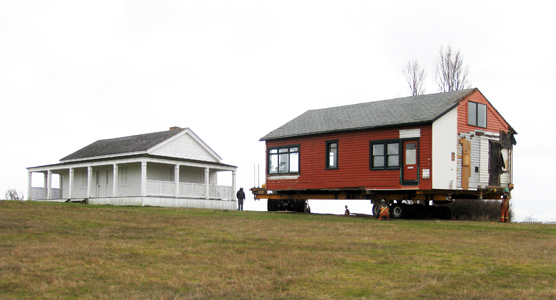 Brown House house on wheels_3