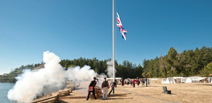 firing howitzer