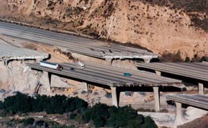 A section of the CA-14 /I-5 interchange collapses as a result of the 1994 Northridge Earthquake.