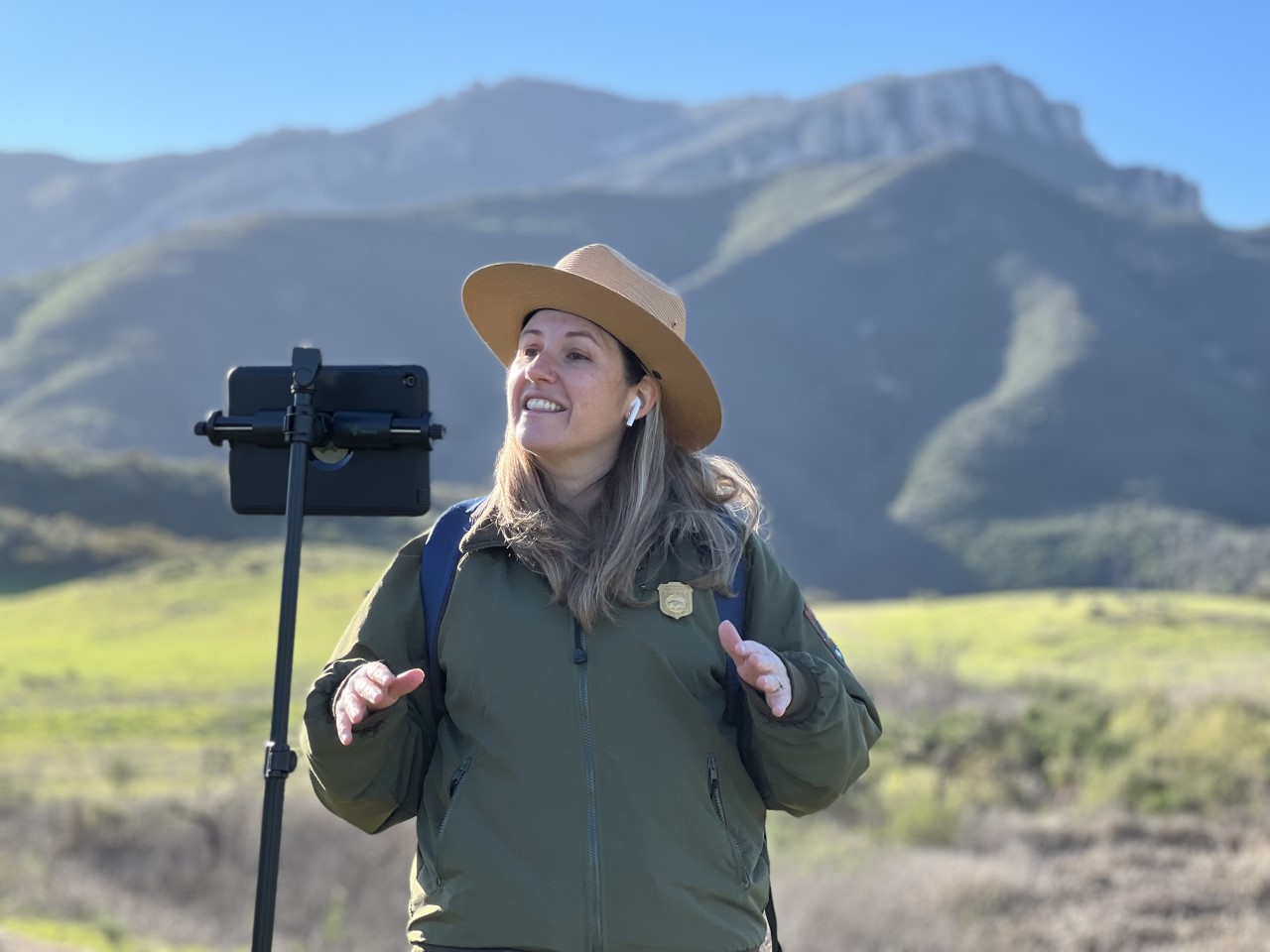 Ranger Mary on a virtual "field trip" with 4th graders from Oxnard. Ranger Mary on a virtual "field trip" with 4th graders from Oxnard.
