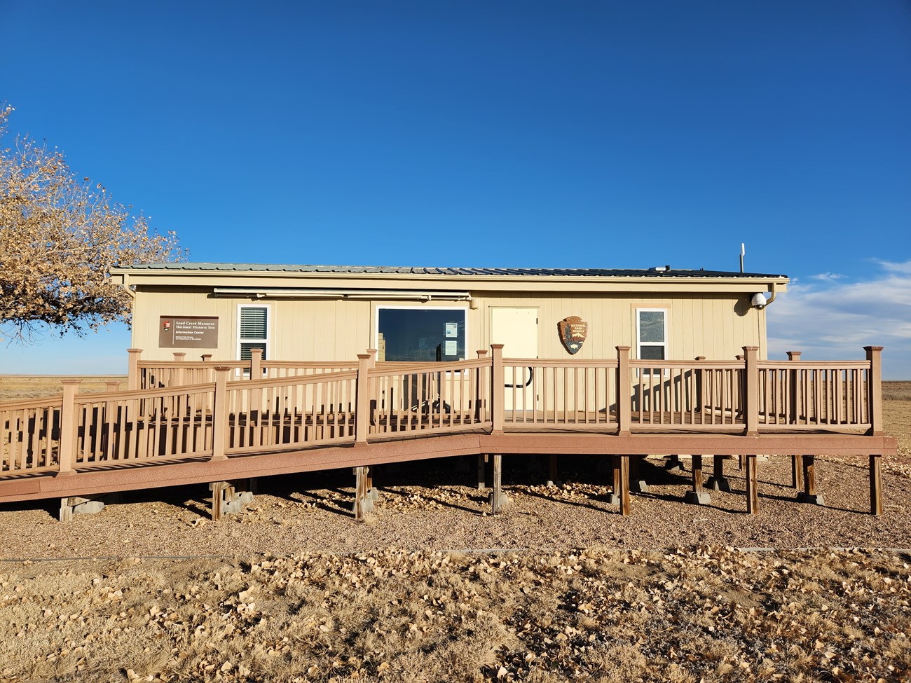 The front side of the contact station with the deck and ramp.