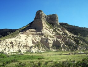 View of the north face of Scotts Bluff
