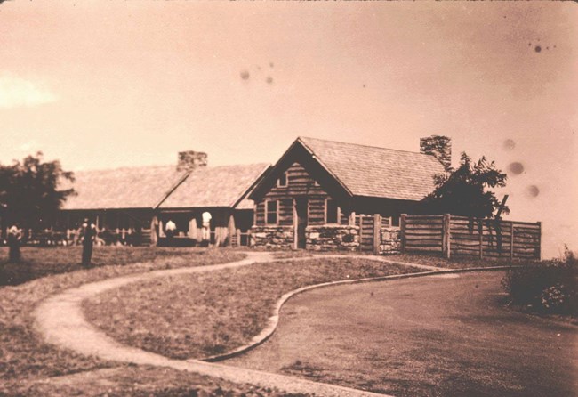 Historic Dickey Ridge Lodge