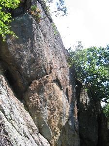 Granitic rock below Hogback Mountain