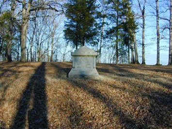 Monument #M116: Markgraf's Battery, 8th Ohio Light Artillery zoomed out photograph