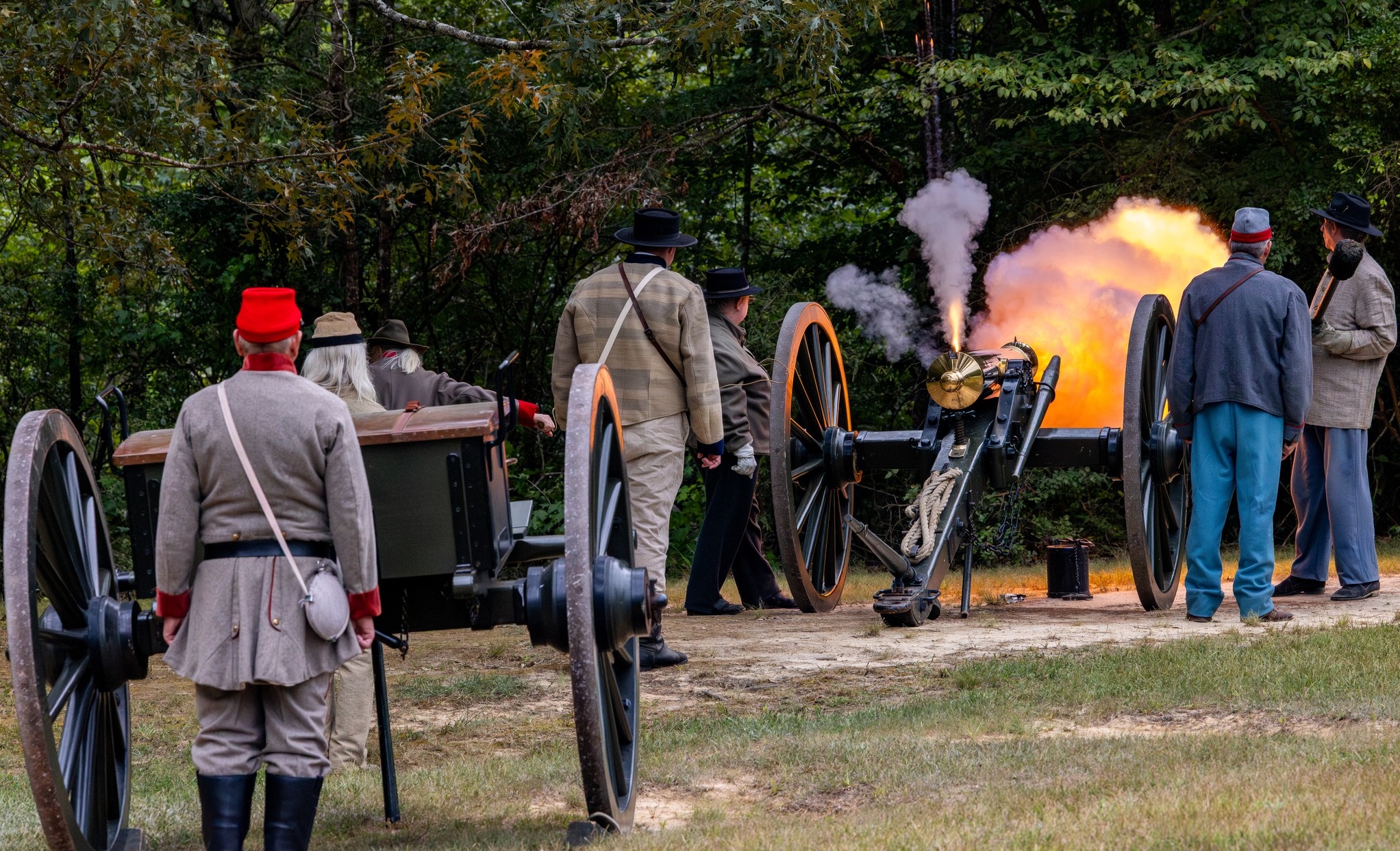 Confederate Cannon Fire - Landreth