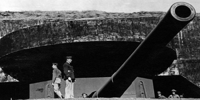 Soldiers stationed at Battery Townsley Soldiers stationed at Battery Townsley