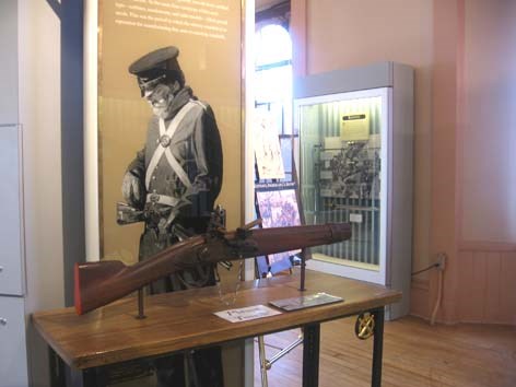 Hands-on Springfield musket model