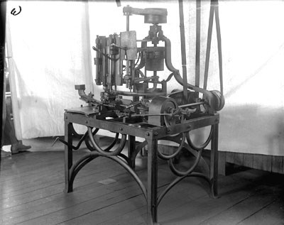 Buttplate inletting machine c1900