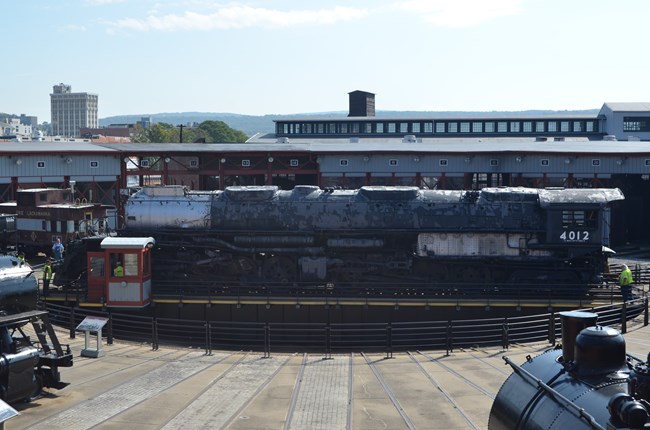 Photo of Side view of Big Boy Turntable