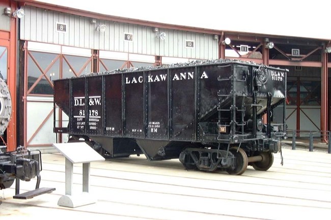 DL&W Hopper Car No. 81178
