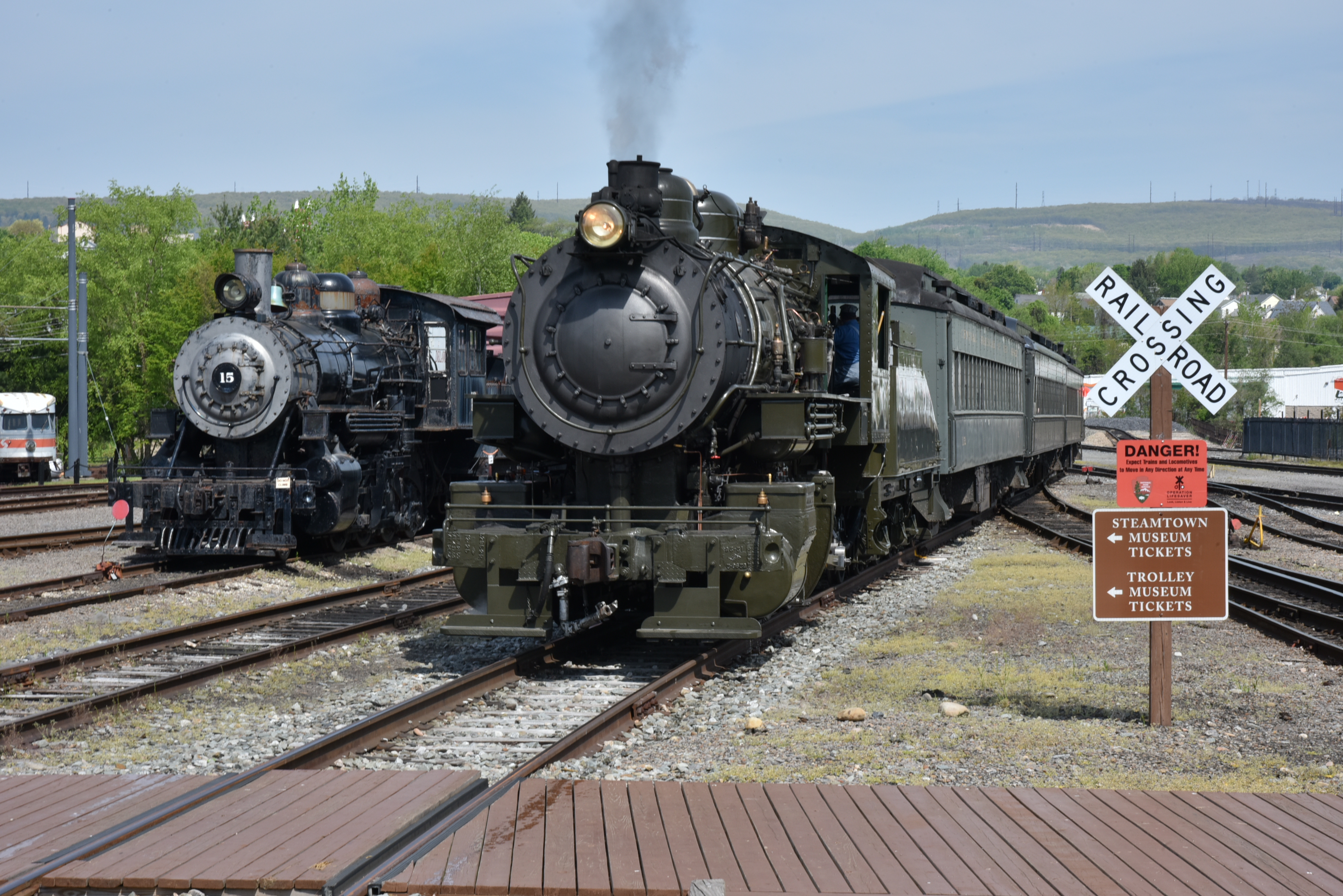 Steam engine traveling toward camera