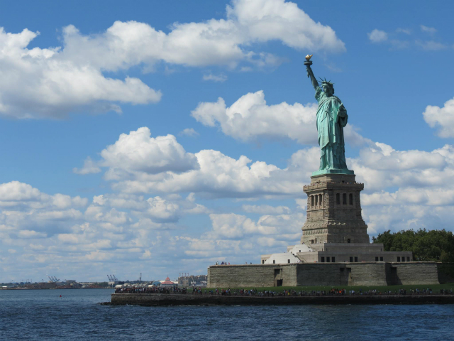 statue of liberty tour