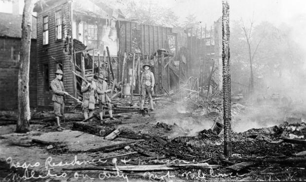 B & W image of the Badlands neighborhood in Springfield, Illinois