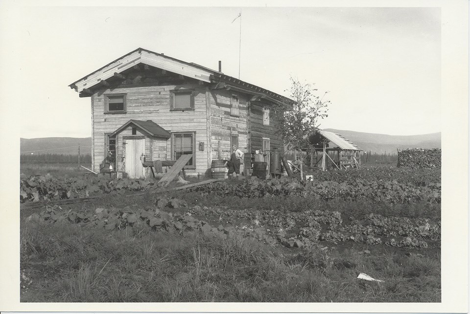 Slaven's Roadhouse c. 1938 (YUCH) - 960px