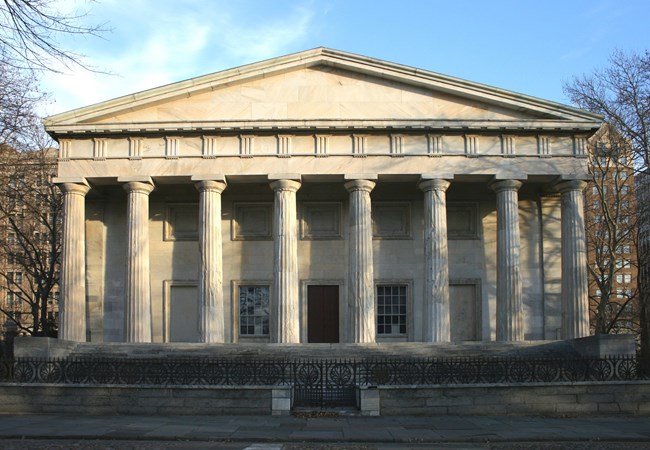 Second Bank of the United States is a Green Revival style, with a portico with eight marble columns