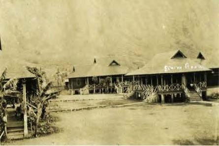 Cluster of buildings at Bay View, with walkways connecting the wards with the dining room in the center of the cluster