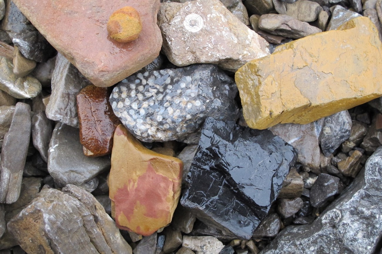 Rocks - Geology (U.S. National Park Service)