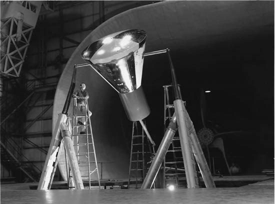 mercury capsule in the tunnel 1959